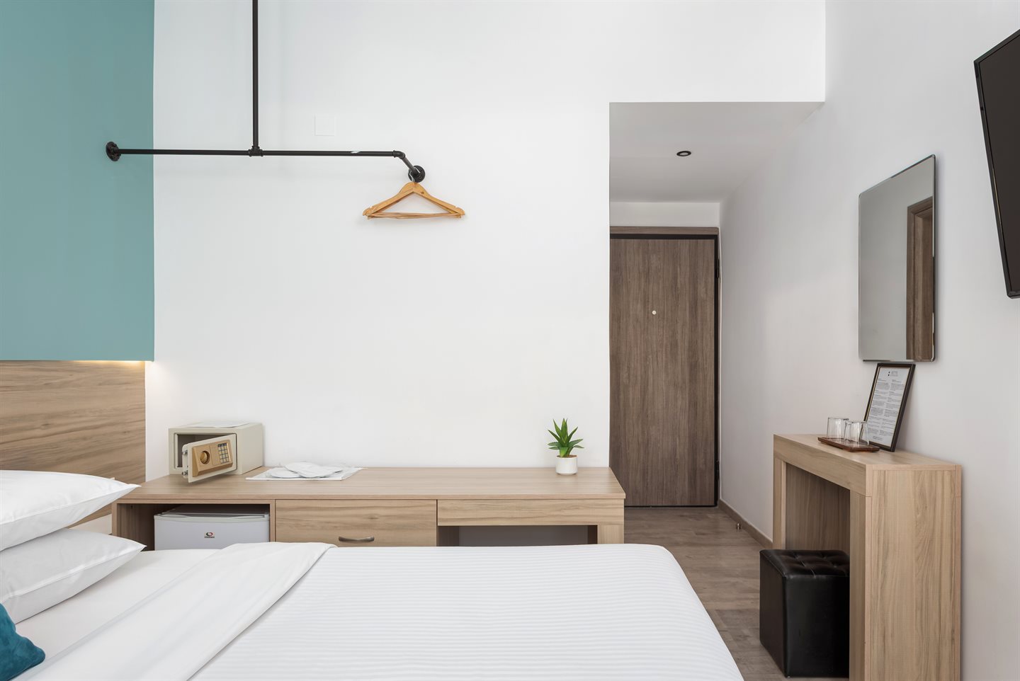 Budget Room bedroom