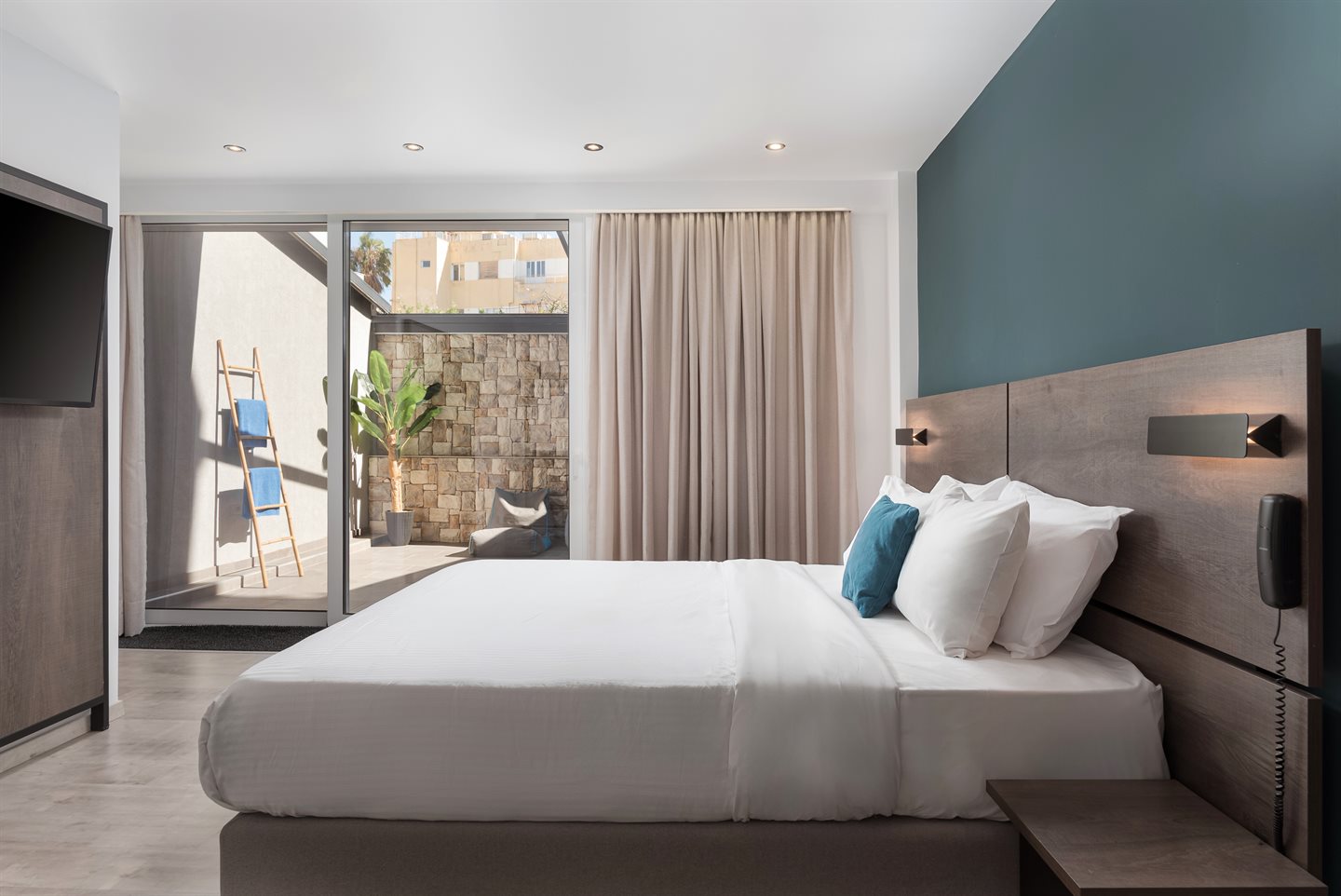 Executive Suite bedroom