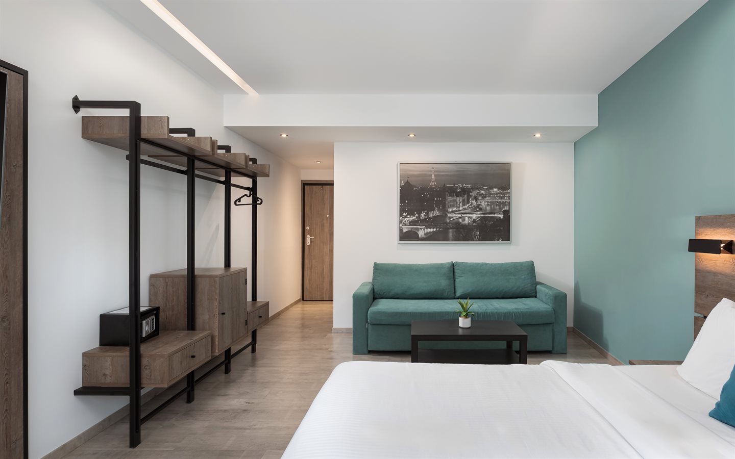 Grand Deluxe bedroom